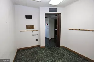 2042 Mahantongo St, Pottsville, PA 17901 - Photo 17