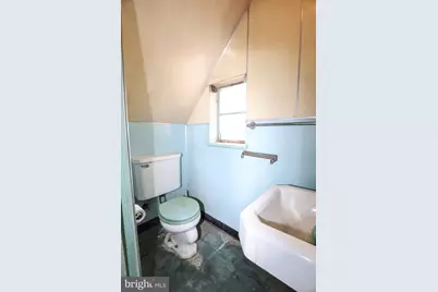 2042 Mahantongo Street, Pottsville, PA 17901 - Photo 27