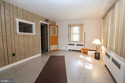 2042 Mahantongo Street, Pottsville, PA 17901 - Photo 5