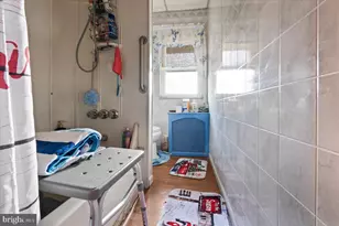 1208 W Norwegian St, Pottsville, PA 17901 - Photo 15