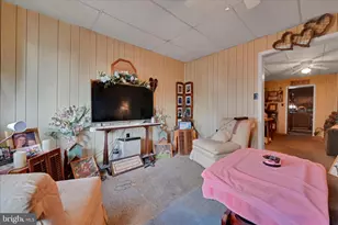 237 S Chestnut St, Shenandoah, PA 17976 - Photo 23