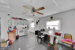 237 S Chestnut St, Shenandoah, PA 17976 - Photo 15