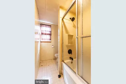 435 Hotel Street, Pottsville, PA 17901 - Photo 17