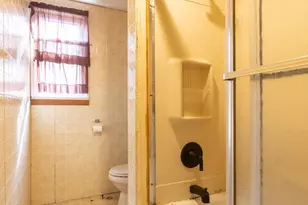 435 Hotel St, Pottsville, PA 17901 - Photo 17