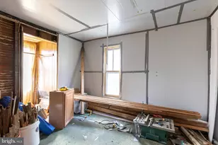 435 Hotel St, Pottsville, PA 17901 - Photo 15