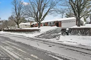 11 Bryn Mawr Ave, Pottsville, PA 17901 - Photo 7