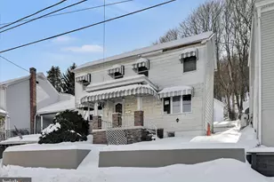 20 W Savory St, Pottsville, PA 17901 - Photo 3