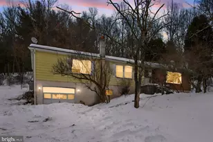 283 Pleasant Valley Rd, New Ringgold, PA 17960 - Photo 1