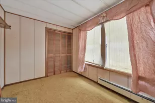 283 Pleasant Valley Rd, New Ringgold, PA 17960 - Photo 15