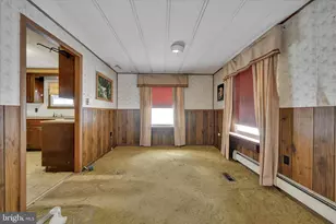 283 Pleasant Valley Rd, New Ringgold, PA 17960 - Photo 9