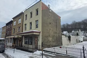 426 Centre St, Ashland, PA 17921 - Photo 1