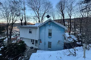 324 N 7th St, Pottsville, PA 17901 - Photo 3