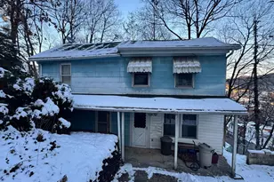 324 N 7th St, Pottsville, PA 17901 - Photo 1