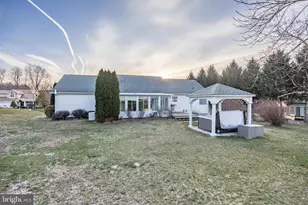 12 Sajer Rd, Pottsville, PA 17901 - Photo 3