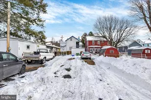 159 N Tulpehocken St, Pine Grove, PA 17963 - Photo 23