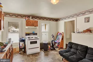 159 N Tulpehocken St, Pine Grove, PA 17963 - Photo 3