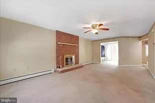 19 Fox Hollow Rd, Pottsville, PA 17901 - Photo 9