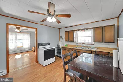 239 W Savory Street, Pottsville, PA 17901 - Photo 11