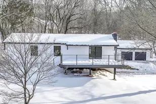 332 Wild Turkey Ln, New Ringgold, PA 17960 - Photo 3