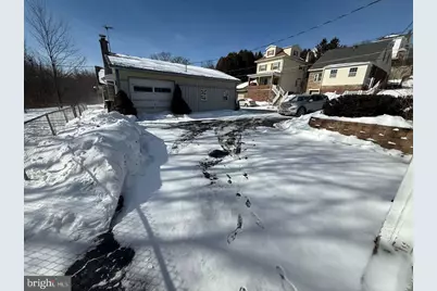 144 Pennsylvania Avenue, Shenandoah, PA 17976 - Photo 9