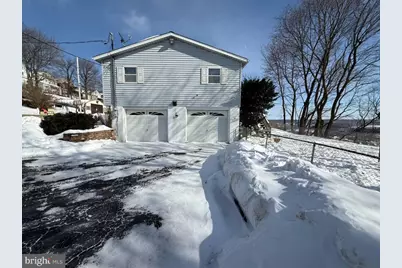 144 Pennsylvania Avenue, Shenandoah, PA 17976 - Photo 3