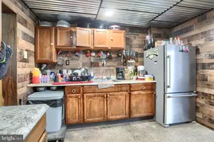 214 Bowe St, Tamaqua, PA 18252 - Photo 11