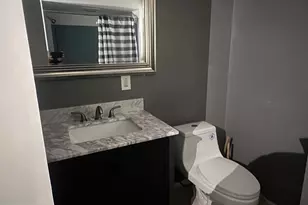 15 S White St, Shenandoah, PA 17976 - Photo 9