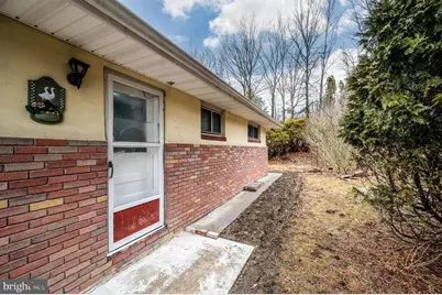 1938 High Park Manor, Pottsville, PA 17901 - Photo 5