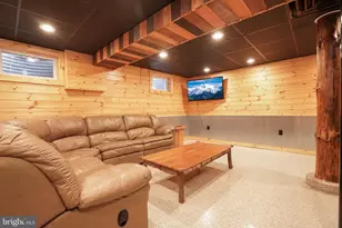 371 Green Tree Dr, Auburn, PA 17922 - Photo 39