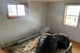 227 N Chestnut St, Shenandoah, PA 17976 - Photo 7