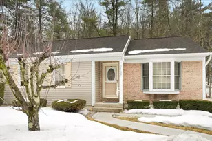 2137 S Woodglen Rd, Pottsville, PA 17901 - Photo 3