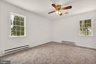 2137 S Woodglen Rd, Pottsville, PA 17901 - Photo 15