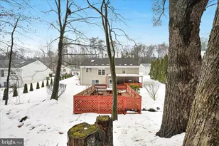 2137 S Woodglen Rd, Pottsville, PA 17901 - Photo 33