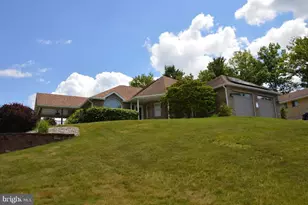 4 Linden Ct, Ashland, PA 17921 - Photo 1