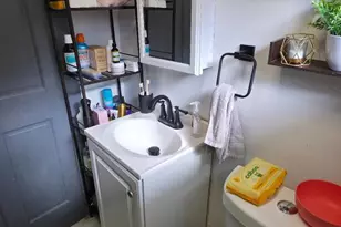 134 S White St, Shenandoah, PA 17976 - Photo 7