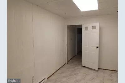 0, 305, 307 S 2nd Street, Saint Clair, PA 17970 - Photo 17