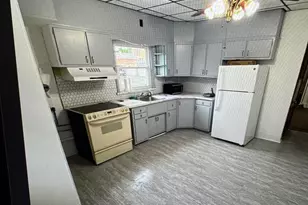 834 E Market St, Mahanoy City, PA 17948 - Photo 3