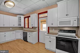 157 N Tulpehocken St, Pine Grove, PA 17963 - Photo 7