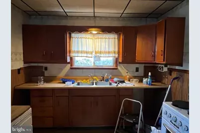 435 Hotel Street, Pottsville, PA 17901 - Photo 5