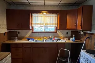 435 Hotel St, Pottsville, PA 17901 - Photo 5