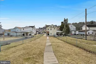 54 Walnut St, Cressona, PA 17929 - Photo 31