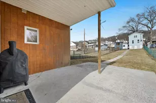 54 Walnut St, Cressona, PA 17929 - Photo 25