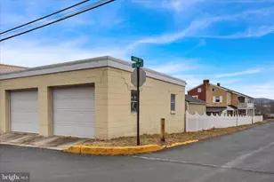 81 Front St, Cressona, PA 17929 - Photo 27