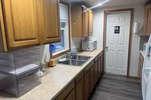 429 E Elm St, Tamaqua, PA 18252 - Photo 5