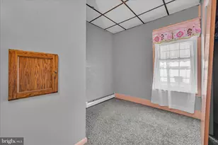 606-604 Fairview St, Pottsville, PA 17901 - Photo 15