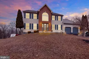 87 Oak Ledge Ave, Schuylkill Haven, PA 17972 - Photo 3