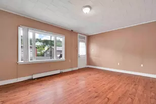 241 Peacock St, Pottsville, PA 17901 - Photo 5