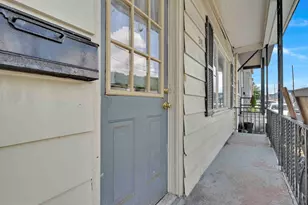 241 Peacock St, Pottsville, PA 17901 - Photo 3