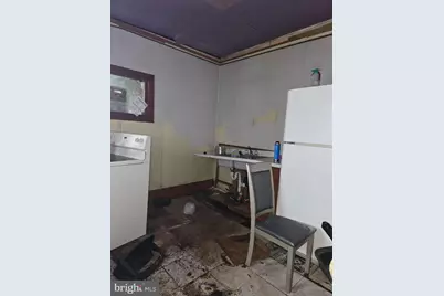 217 W Cherry Street, Shenandoah, PA 17976 - Photo 5