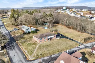 100 High St, Pine Grove, PA 17963 - Photo 27